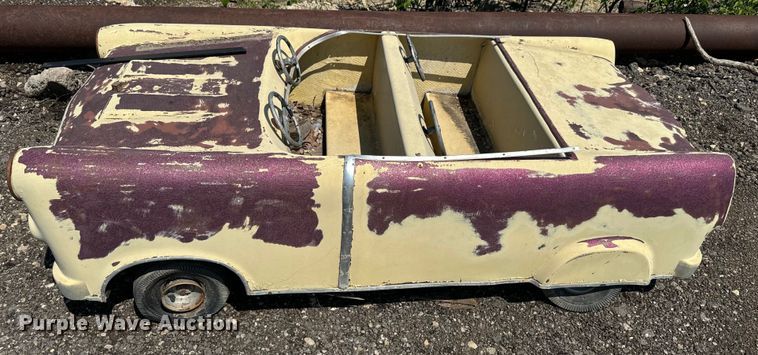 image for item EJ2807 Carnival Ride trailer