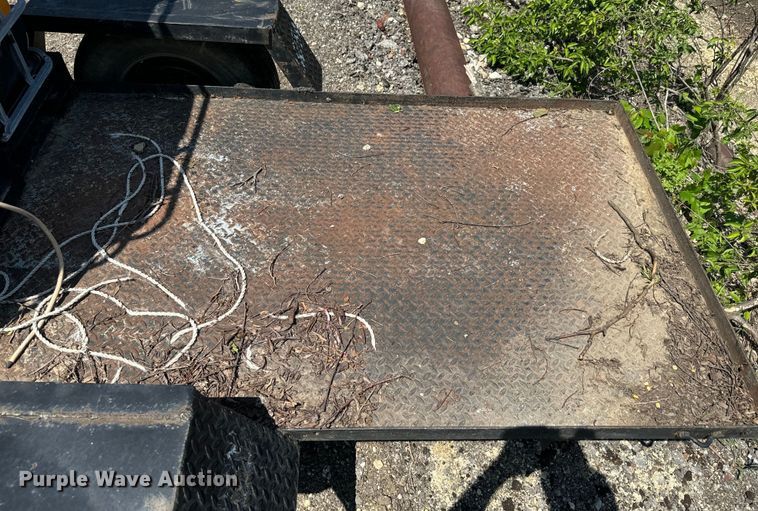 image for item EJ2808 Utility trailer