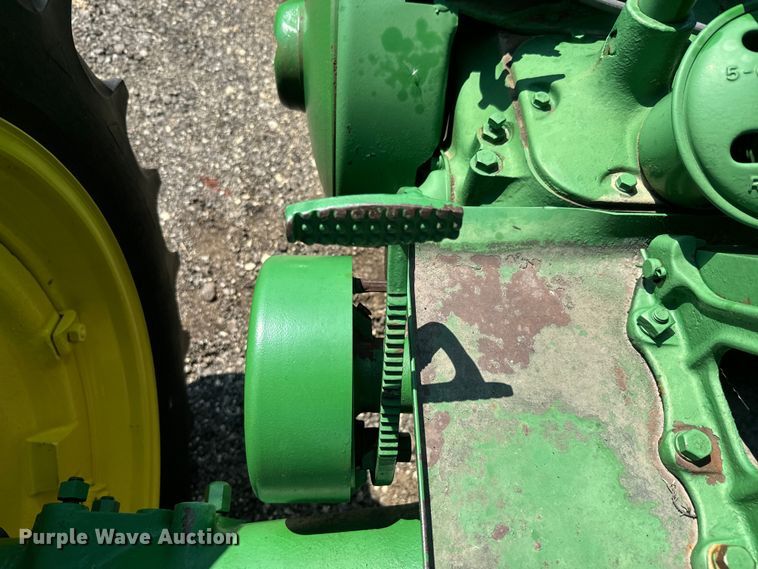 image for item EJ2813 1949 John Deere A Styled tractor