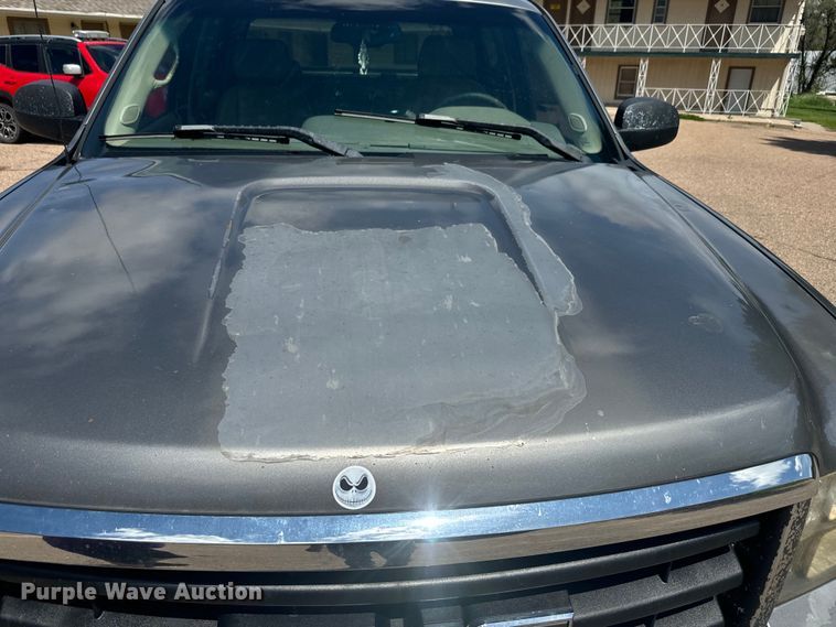 image for item EJ2825 2007 GMC  Sierra 1500 Crew Cab pickup truck