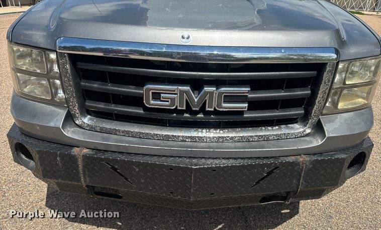 image for item EJ2825 2007 GMC  Sierra 1500 Crew Cab pickup truck