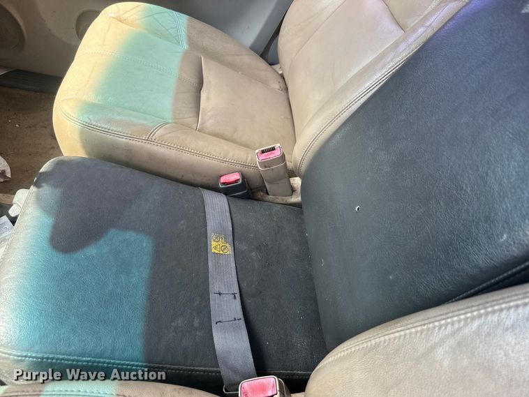 image for item EJ2825 2007 GMC  Sierra 1500 Crew Cab pickup truck