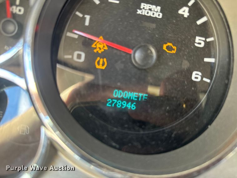 image for item EJ2825 2007 GMC  Sierra 1500 Crew Cab pickup truck