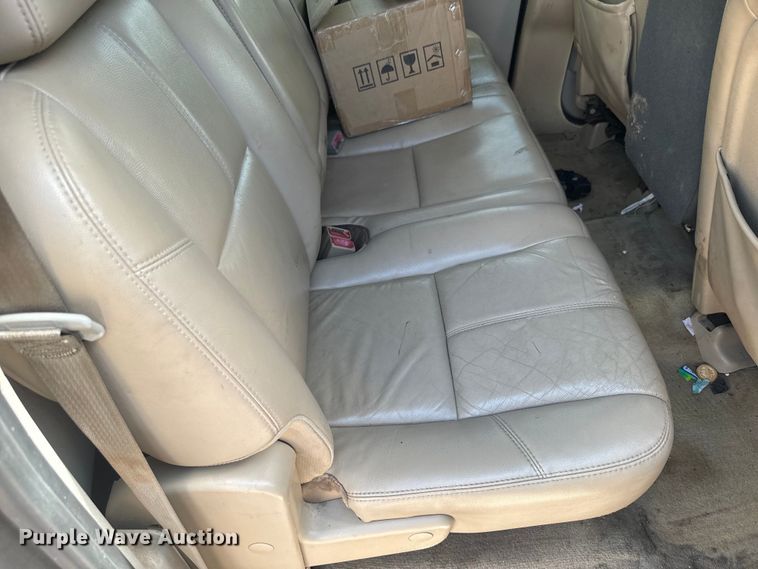 image for item EJ2825 2007 GMC  Sierra 1500 Crew Cab pickup truck