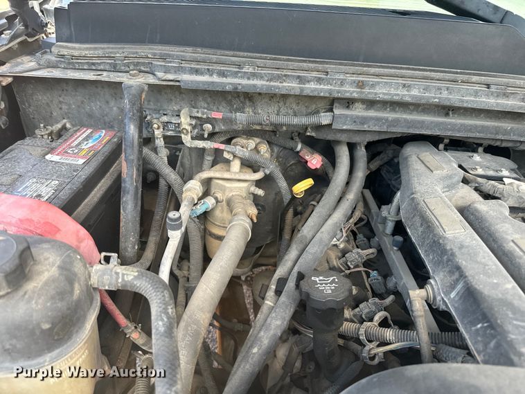 image for item EJ2825 2007 GMC  Sierra 1500 Crew Cab pickup truck