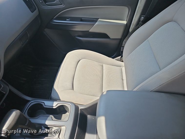 image for item EJ5486 2018 Chevrolet  Colorado  Crew Cab pickup truck