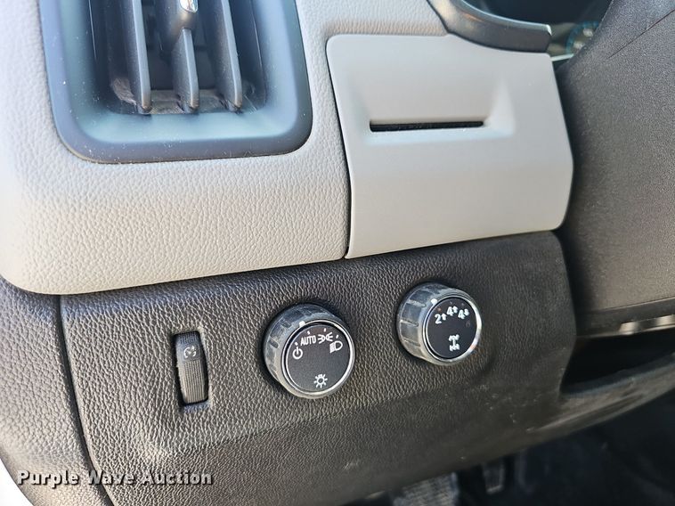 image for item EJ5486 2018 Chevrolet  Colorado  Crew Cab pickup truck