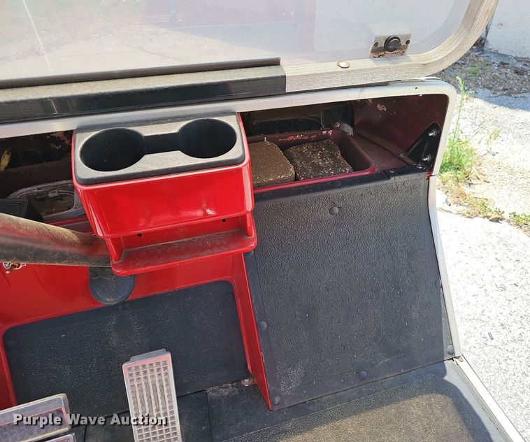 image for item EJ5501 Yahmaha golf cart