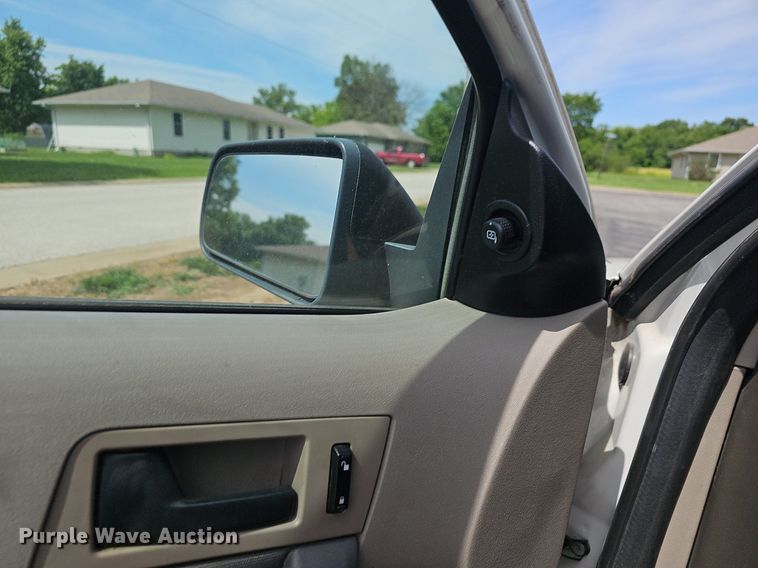 image for item EJ5518 2009 Ford Focus SE 