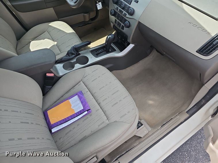 image for item EJ5518 2009 Ford Focus SE 