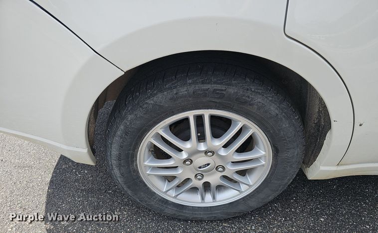 image for item EJ5518 2009 Ford Focus SE 