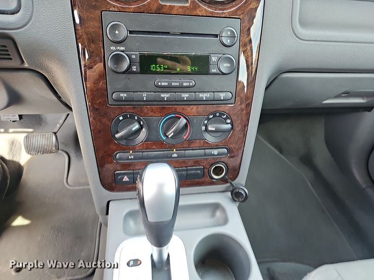 image for item EJ5538 2007 Ford  Freestyle SEL SUV