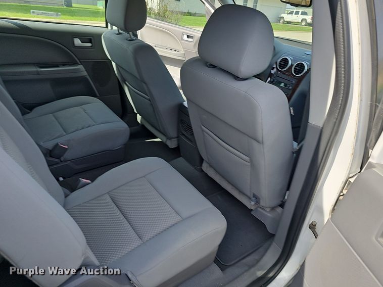 image for item EJ5538 2007 Ford  Freestyle SEL SUV