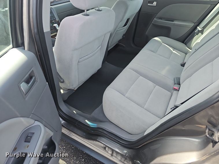 image for item EJ5539 2005 Ford Five Hundred SEL 