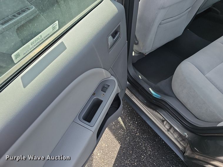 image for item EJ5539 2005 Ford Five Hundred SEL 