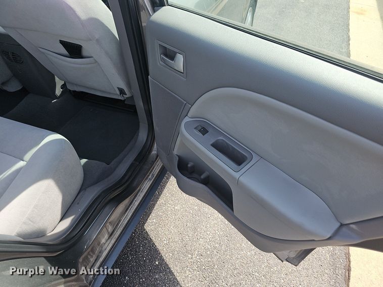 image for item EJ5539 2005 Ford Five Hundred SEL 