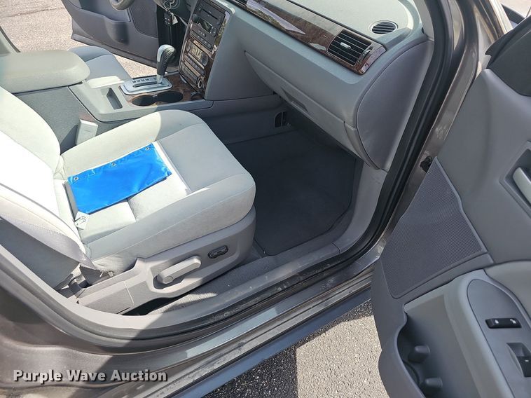 image for item EJ5539 2005 Ford Five Hundred SEL 