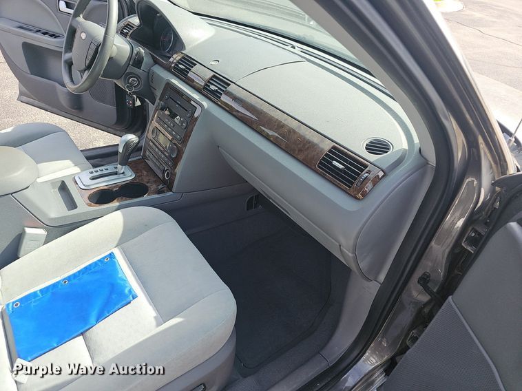 image for item EJ5539 2005 Ford Five Hundred SEL 