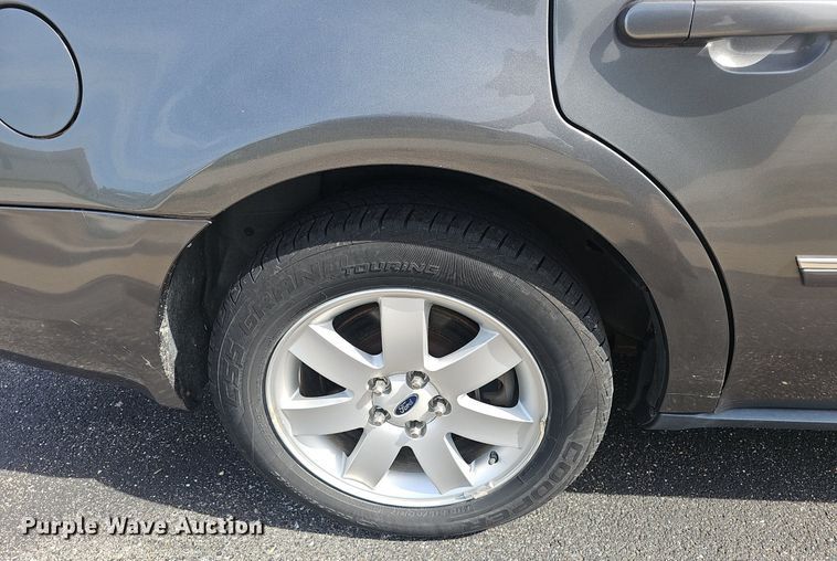 image for item EJ5539 2005 Ford Five Hundred SEL 