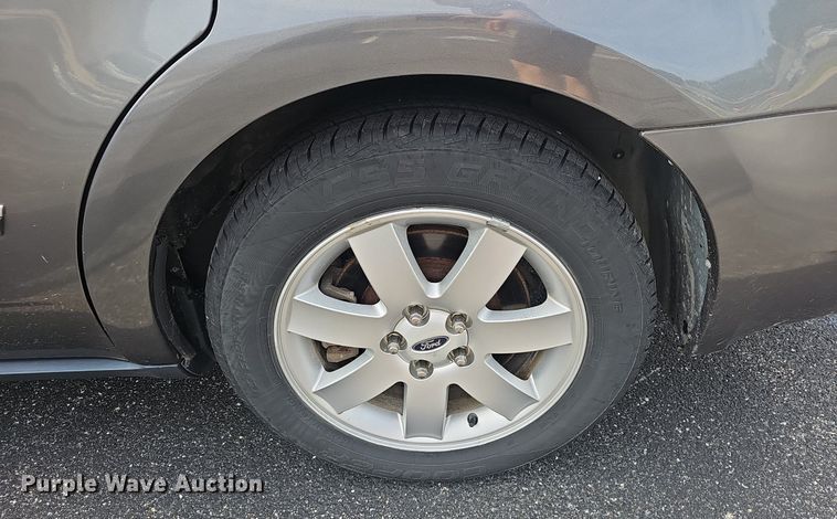 image for item EJ5539 2005 Ford Five Hundred SEL 