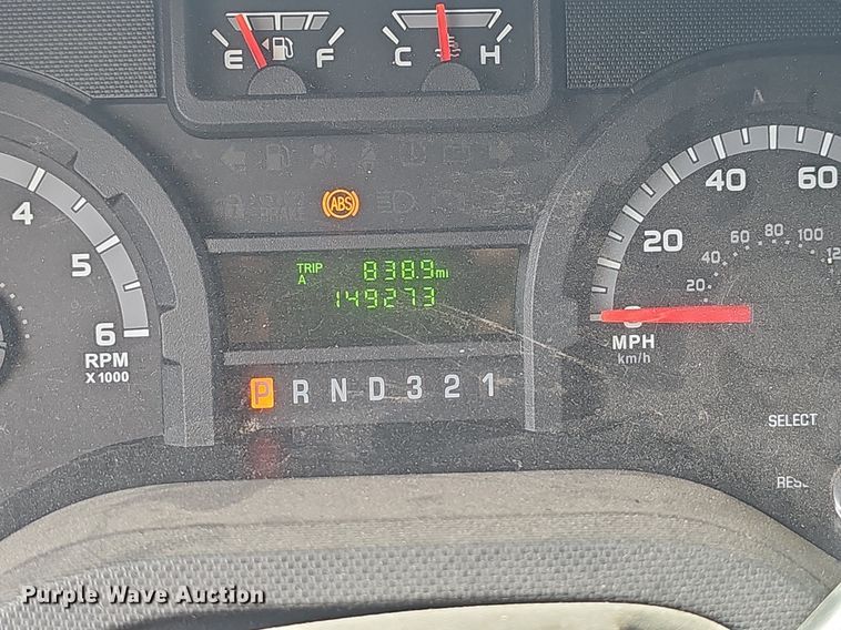 image for item EJ5540 2009 Ford E350 shuttle bus