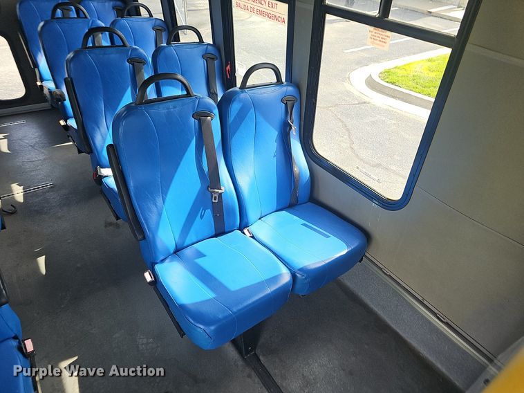 image for item EJ5540 2009 Ford E350 shuttle bus