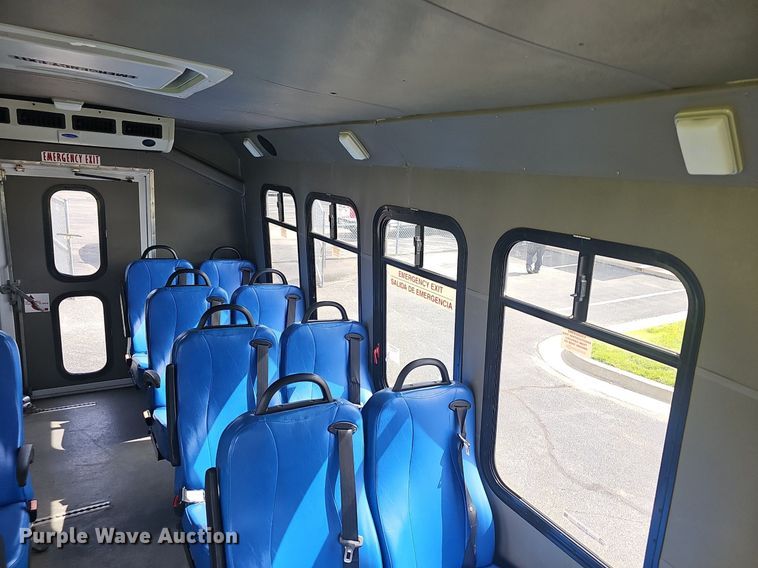 image for item EJ5540 2009 Ford E350 shuttle bus