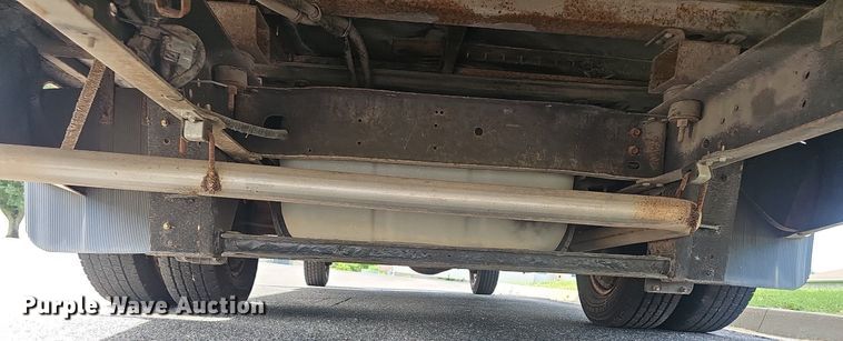 image for item EJ5540 2009 Ford E350 shuttle bus