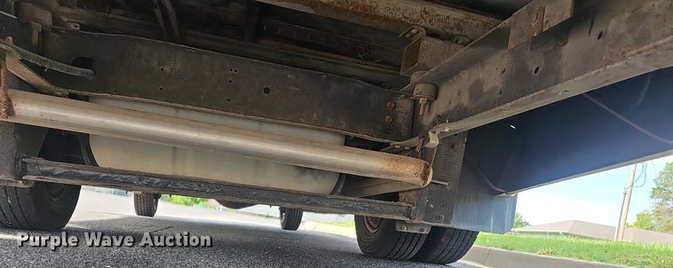 image for item EJ5540 2009 Ford E350 shuttle bus