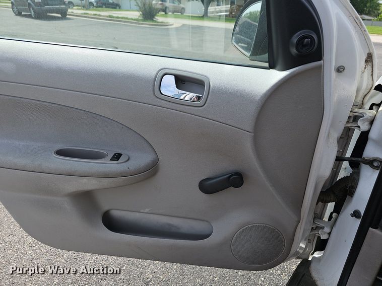 image for item EJ5542 2006 Chevrolet  Cobalt LS 