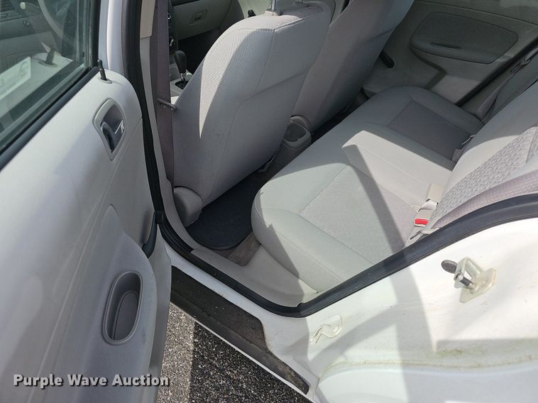 image for item EJ5542 2006 Chevrolet  Cobalt LS 