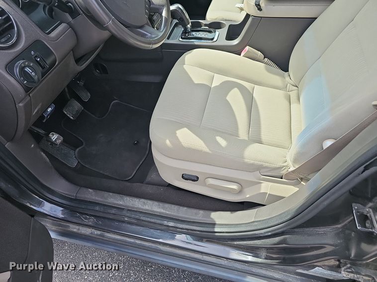 image for item EJ5543 2008 Ford  Taurus X SEL SUV