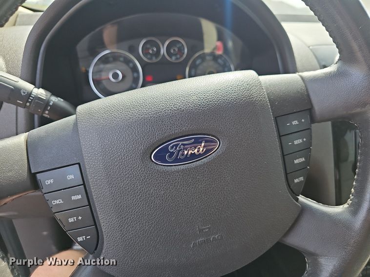 image for item EJ5543 2008 Ford  Taurus X SEL SUV