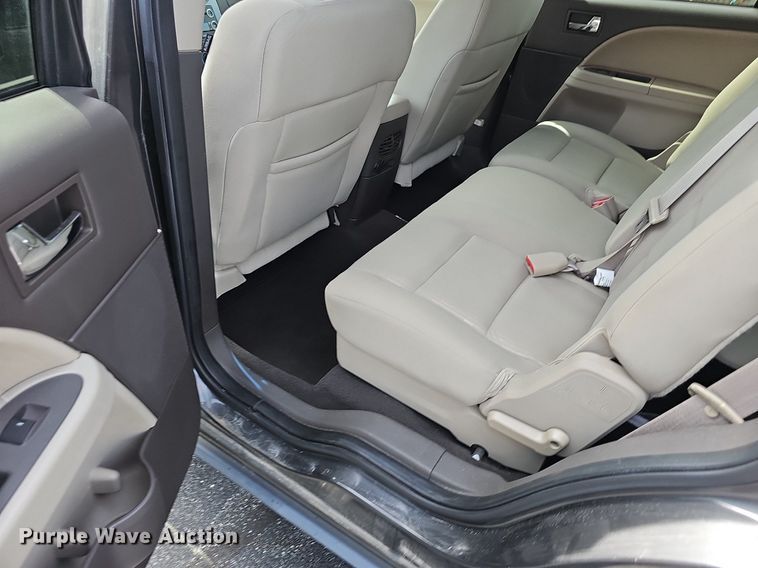 image for item EJ5543 2008 Ford  Taurus X SEL SUV