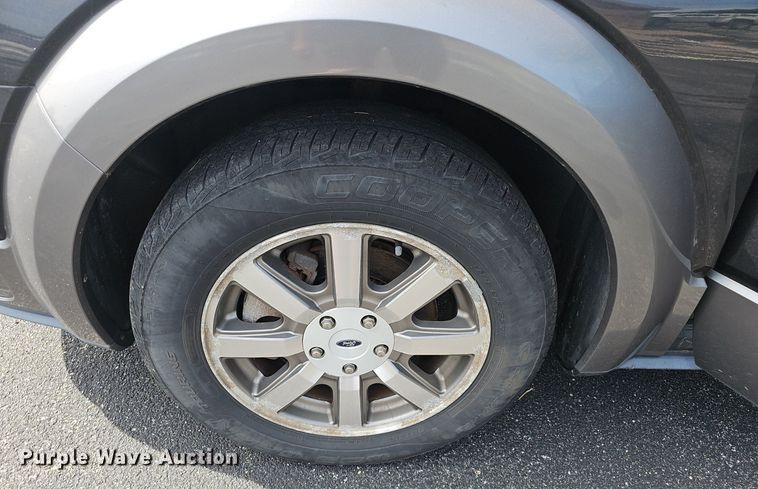 image for item EJ5543 2008 Ford  Taurus X SEL SUV