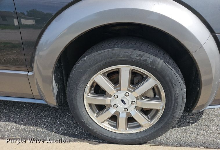 image for item EJ5543 2008 Ford  Taurus X SEL SUV