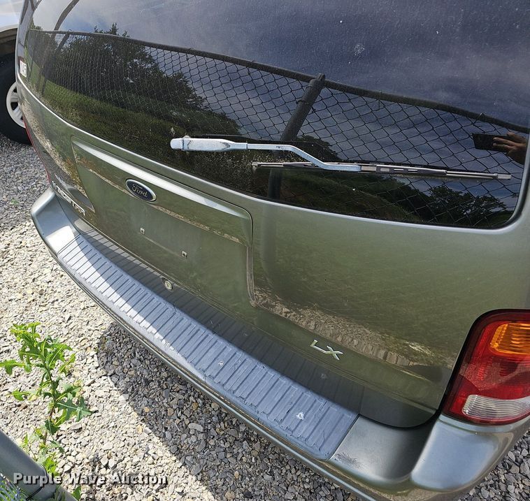 image for item EJ5545 2002 Ford Windstar LX van