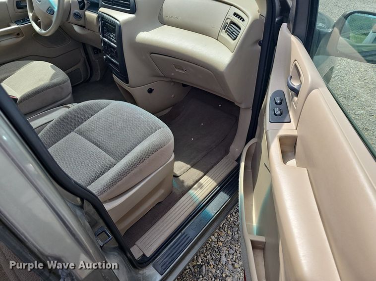 image for item EJ5545 2002 Ford Windstar LX van