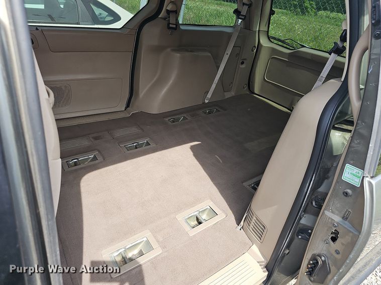 image for item EJ5545 2002 Ford Windstar LX van