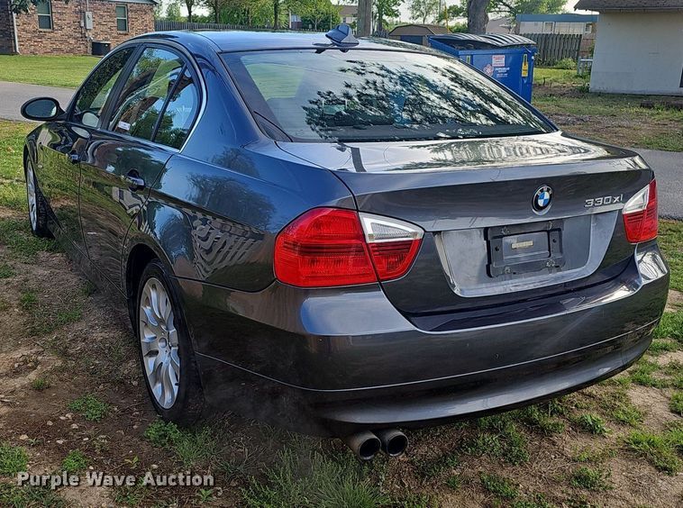 image for item EJ6302 2006 BMW  330xi 