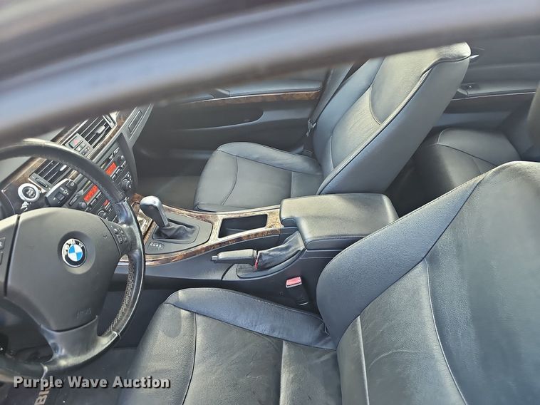 image for item EJ6302 2006 BMW  330xi 