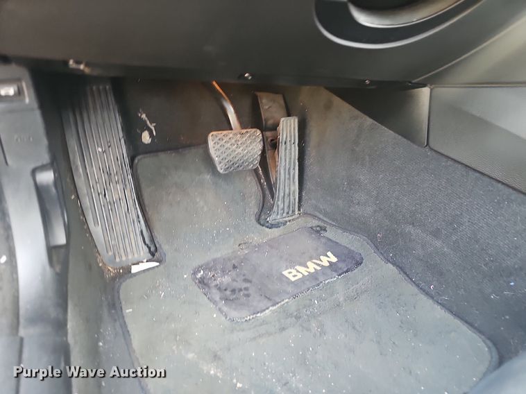 image for item EJ6302 2006 BMW  330xi 