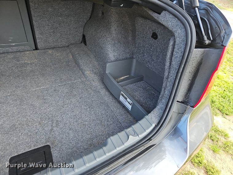 image for item EJ6302 2006 BMW  330xi 