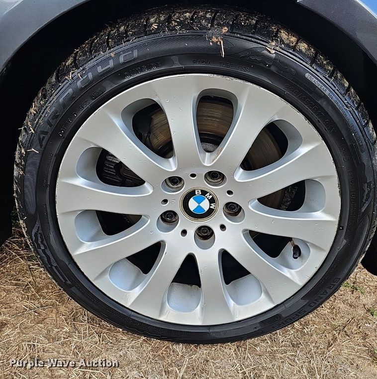 image for item EJ6302 2006 BMW  330xi 