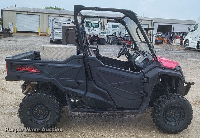 image for item EJ7980 2020 Honda Pioneer 1000 utility vehicle