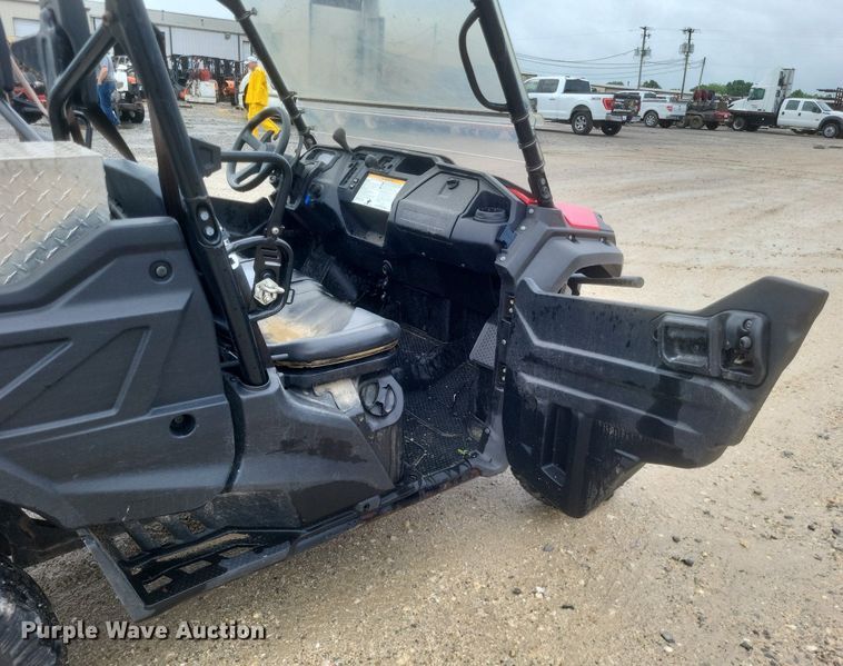 image for item EJ7980 2020 Honda Pioneer 1000 utility vehicle