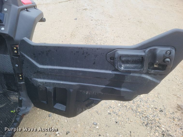 image for item EJ7980 2020 Honda Pioneer 1000 utility vehicle