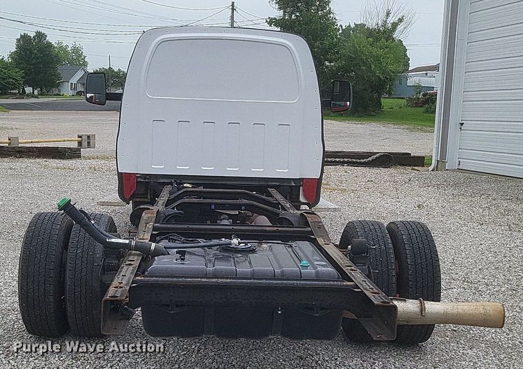 image for item EJ7985 2015 Chevrolet Express G4500 van cab and chassis