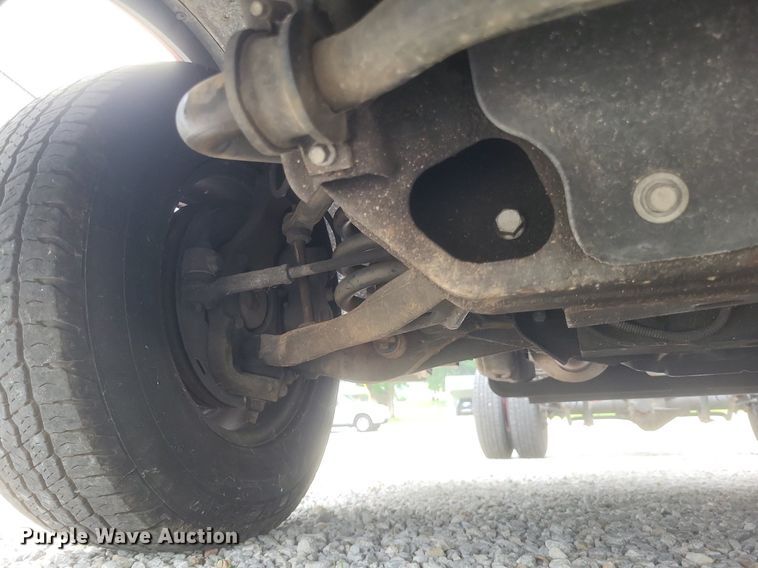 image for item EJ7985 2015 Chevrolet Express G4500 van cab and chassis