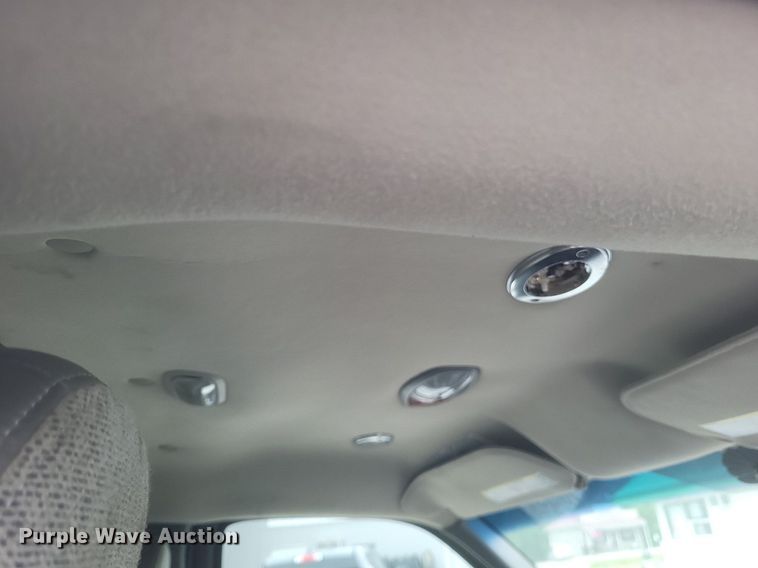 image for item EJ7985 2015 Chevrolet Express G4500 van cab and chassis